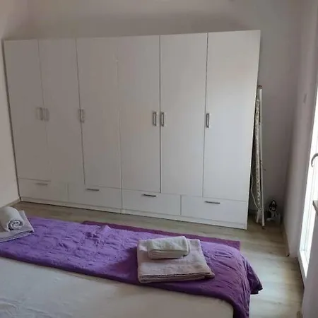 Suite Goldenleaf Villeurbanne Exterior photo